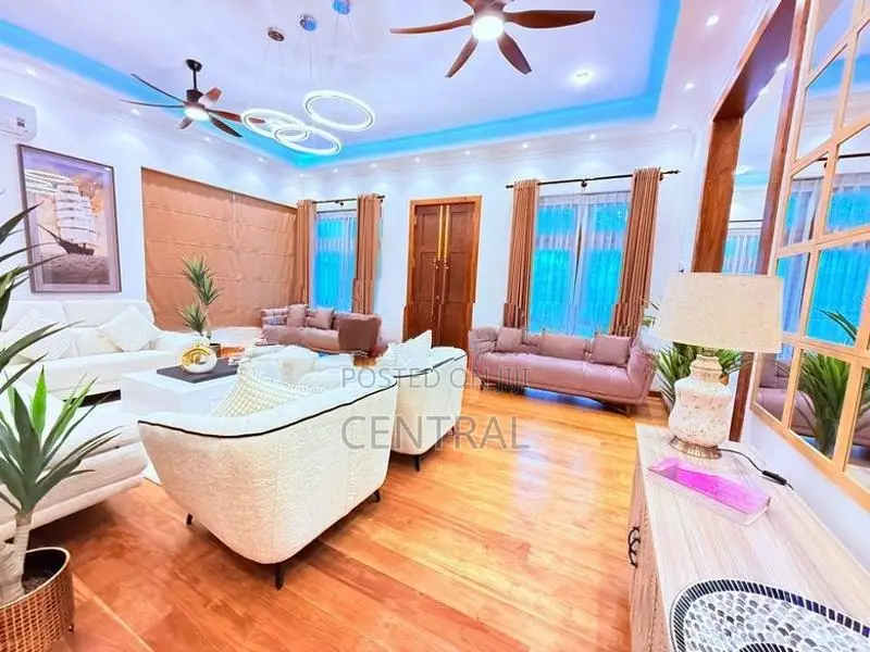 House for Sale in Battramulla (C7-10117)
