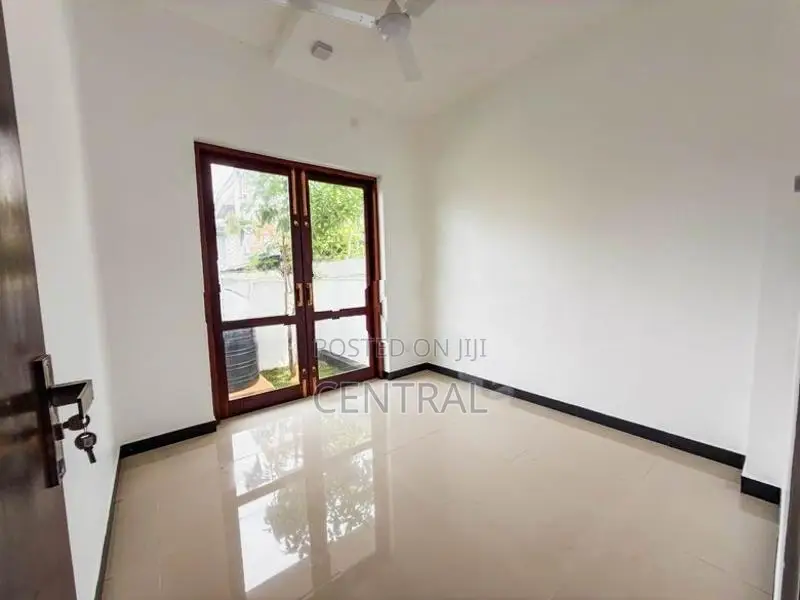 Apartment complex for sale in Colombo 05, Narahenpita (C7-10121)