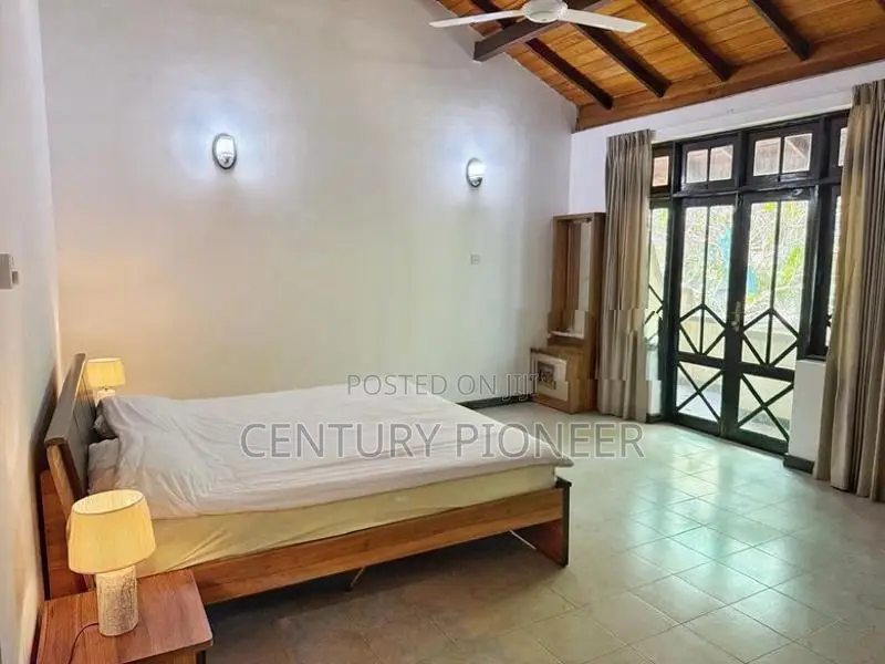5 Bedrooms Large House For Rent In Colombo 07