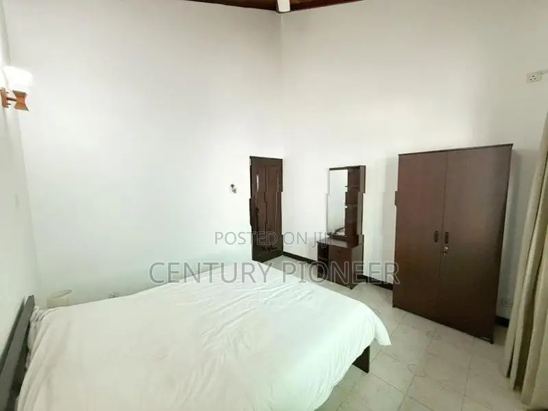 5 Bedrooms Large House For Rent In Colombo 07