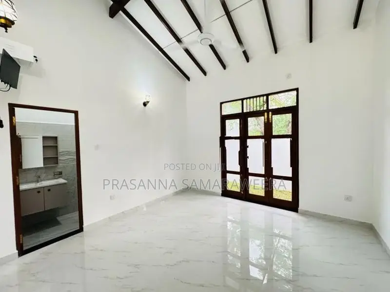 Brand New Modern super luxury piliyandala