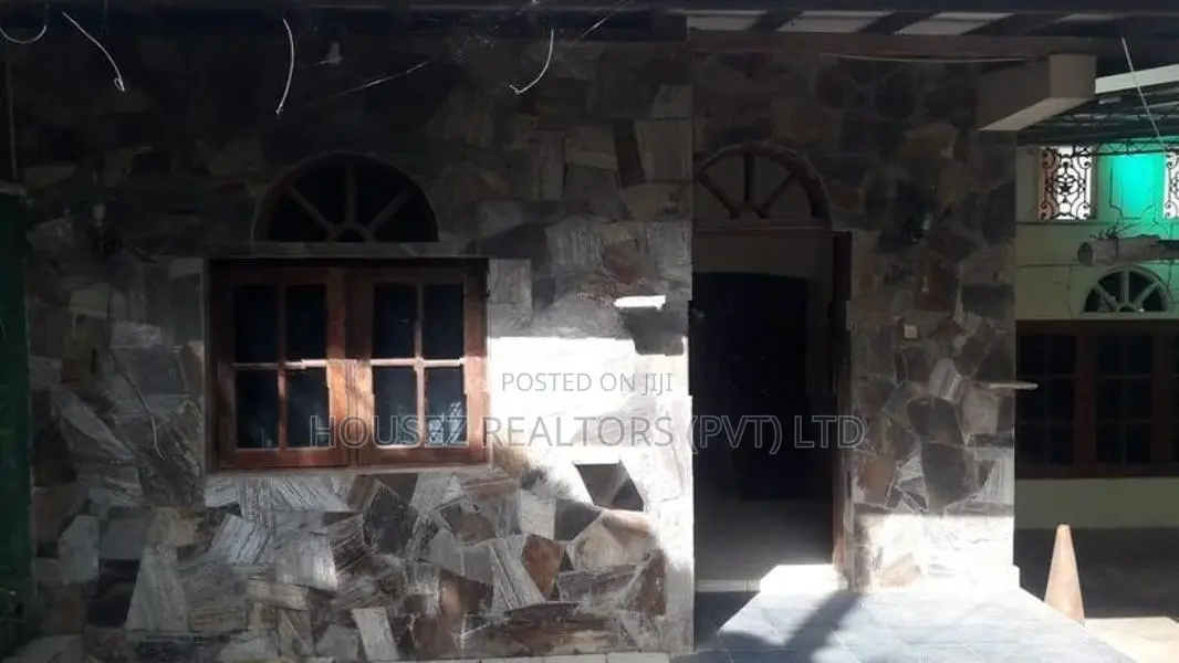 House with Land for Sale – Rose Gardens, Gonapola