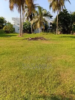හෝමාගම කිරිවත්තුඩුව 280බස් මාර්ගයට මුහුණලා පිහිටි පර්චස් 77 විකිණීමට ඇ