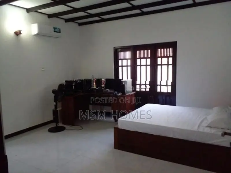 All Complete House For Sale in Negombo