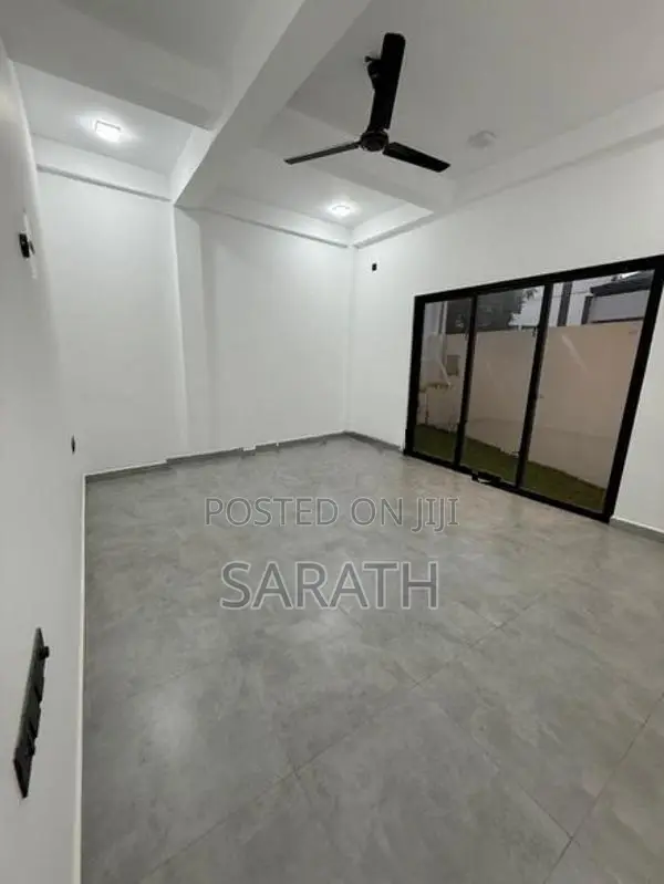 Ultra Modern Brand New House In Athurugiriya