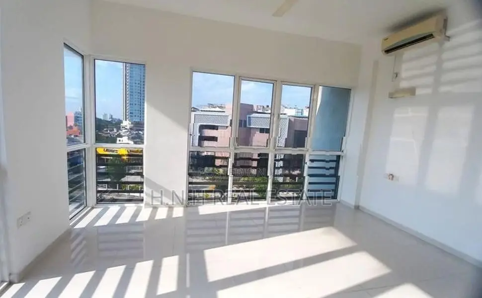 4th Floor apartment sale for in rajagiriya