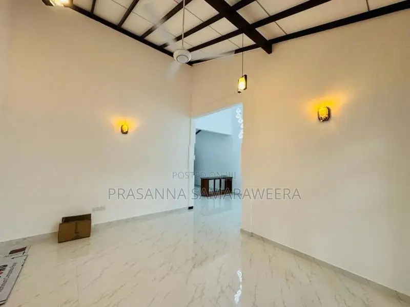 New Modern super luxury 2 Story House-piliyandala