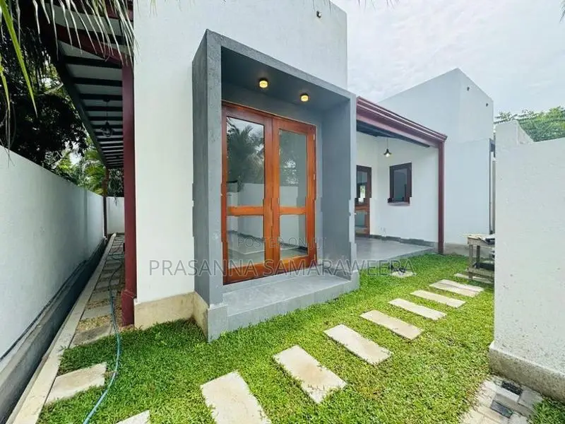 super luxury Brand New Modern 2 Story House-piliyandala