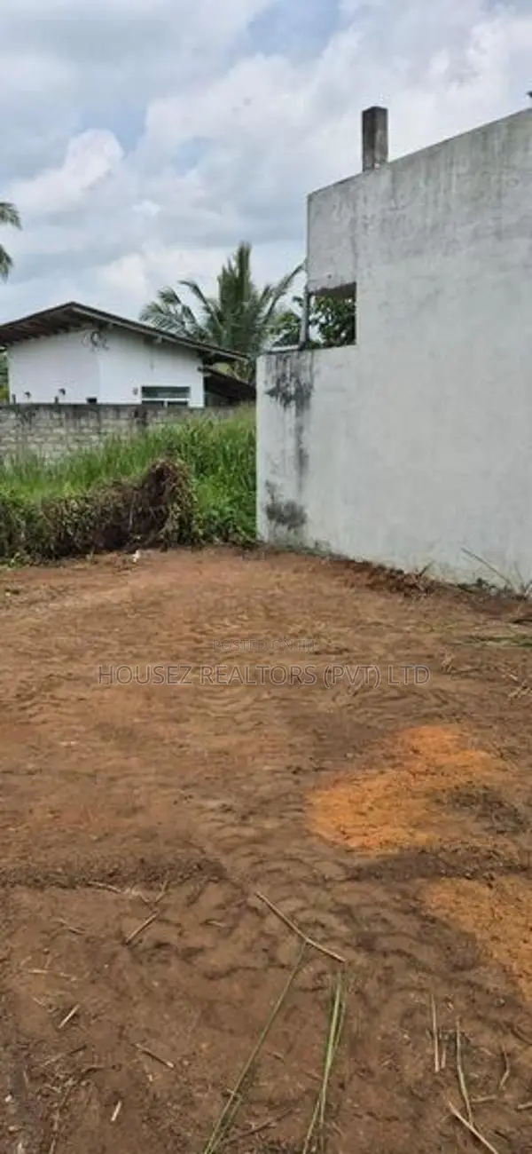 Prime 6 Perch Land for Sale – Athurugiriya, Galwarusawa Road