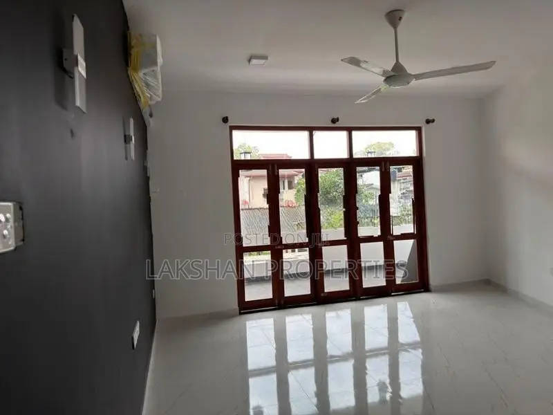 House For Sale In Boralesgamuwa Pepiliyana