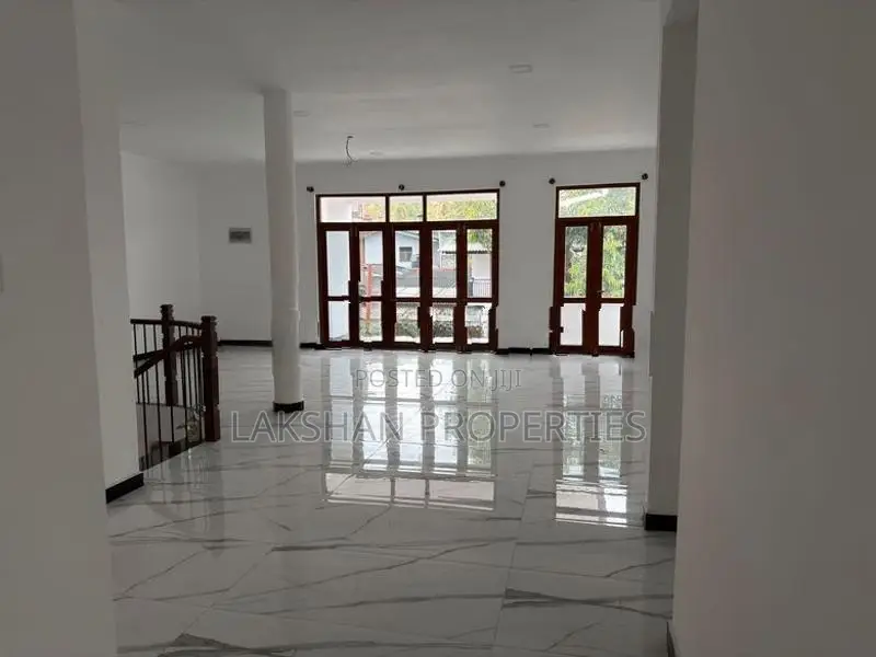 House For Sale In Boralesgamuwa Pepiliyana