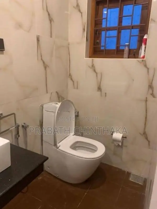 House for Rent in Mount lavinia ( Ground & 1st floor only )