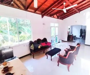 2 storied House for sale in Hikkaduwa
