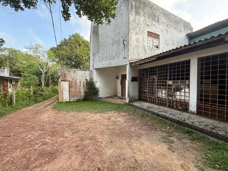 Land for Sale in Pelawatta