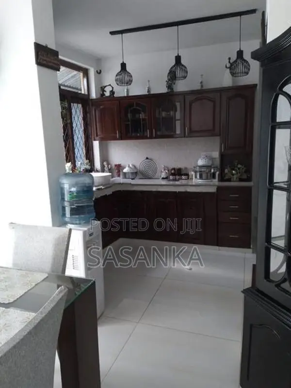 Nugegoda Peters Lane Luxry Huse For Sale