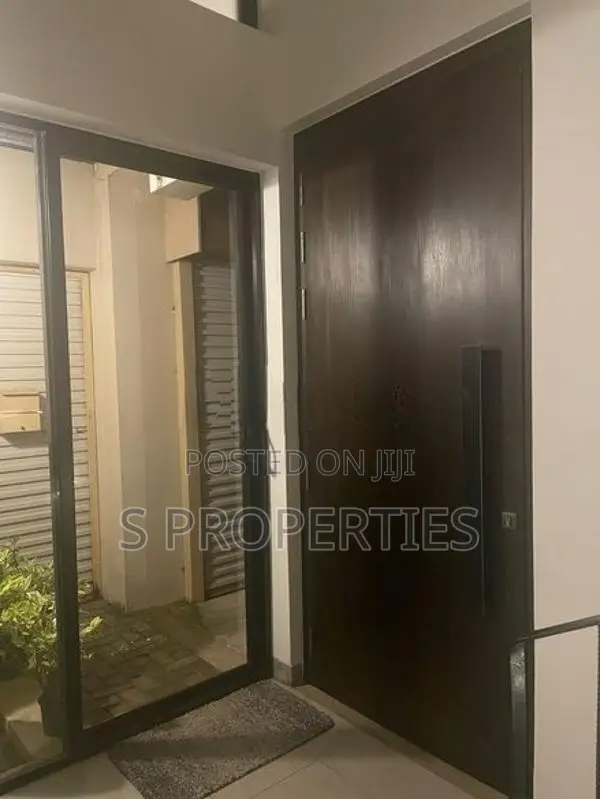 Modern house for sale in Mount Lavinia