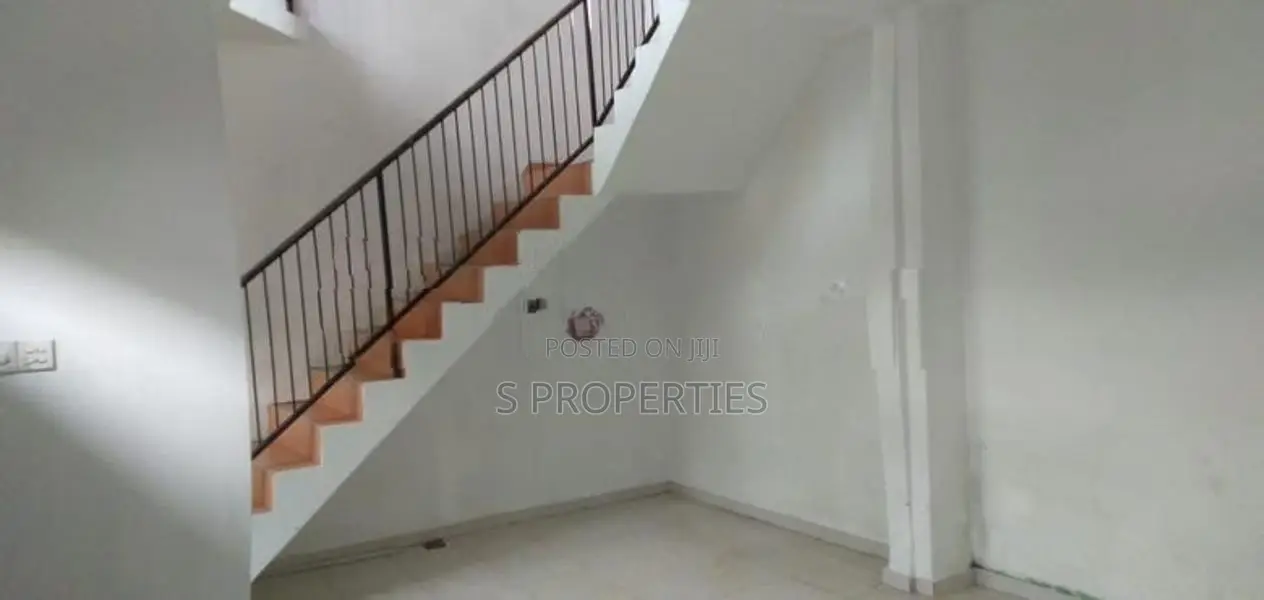 House for sale in Mount Lavinia