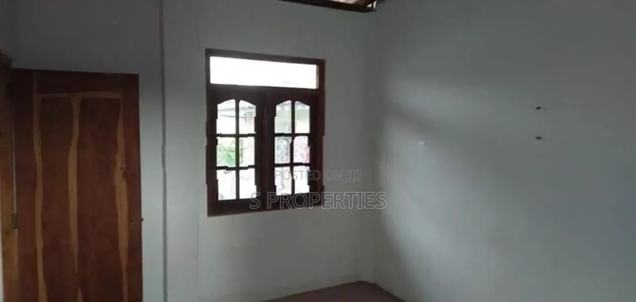House for sale in Mount Lavinia