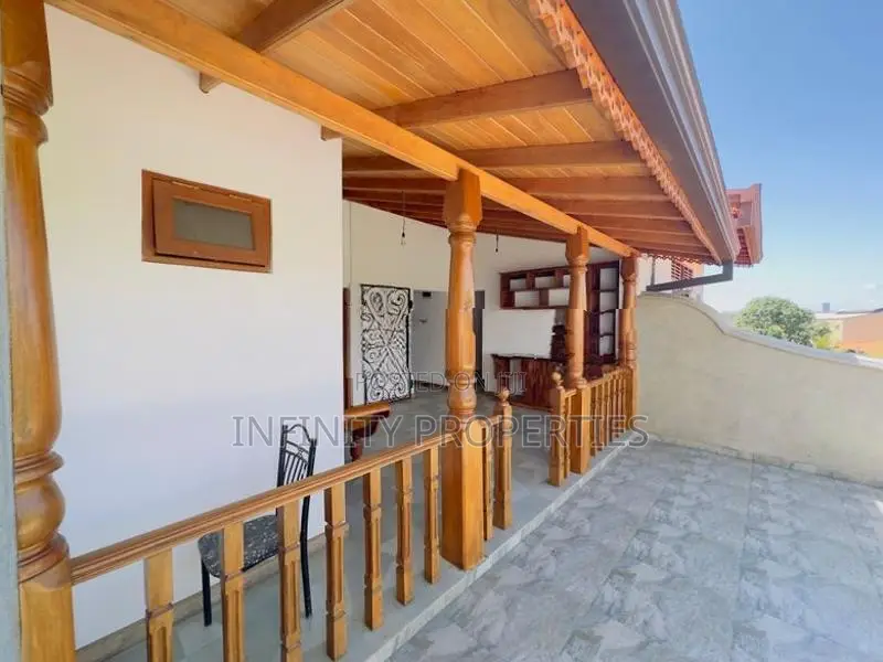 (AFA233) Brand New 03 Story Luxury house With 9 P sale At Mount Lavine