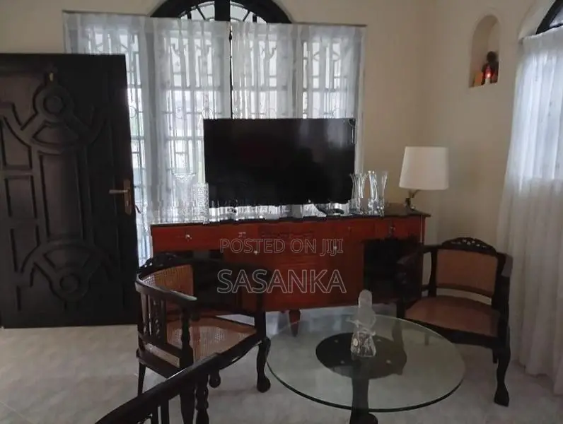 Nugegoda Papiliyana Road Luxury Two Story House For Sale