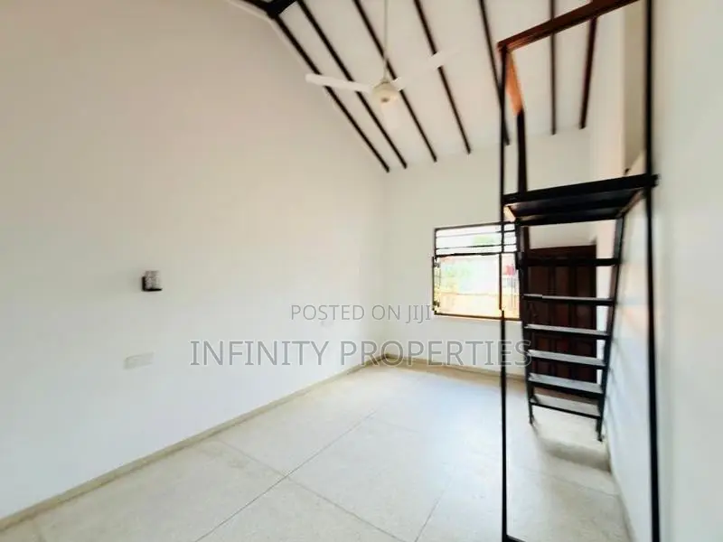 (AF951) Water Front 02 STORY HOUSE FOR SALE at Delkada NUGEGODA