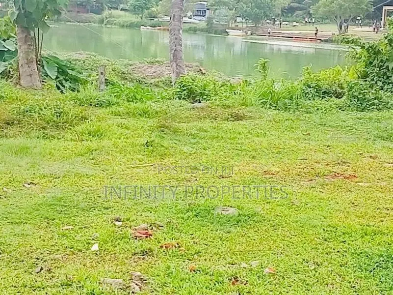 (AF952) 40.5 P Bare Land Sale At Facing Lake Koswatha Battramulla