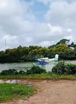 (AF952) 40.5 P Bare Land Sale At Facing Lake Koswatha Battramulla