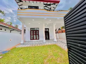 Clear Deesd With Very Close To Bus Road New Luxury House Sale Negombo