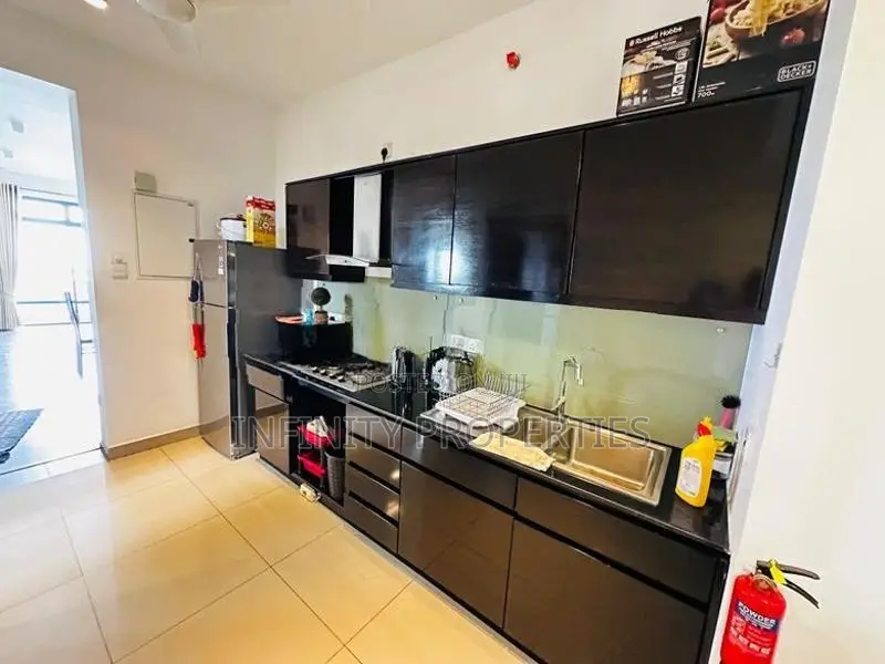 (SP06) B/NEW 3 Bedroom Apartment for sale in col 05 ( Narahenpitiya)