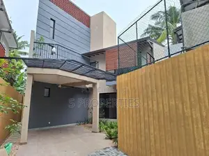 Modern architect designed house for sale in Dehiwela