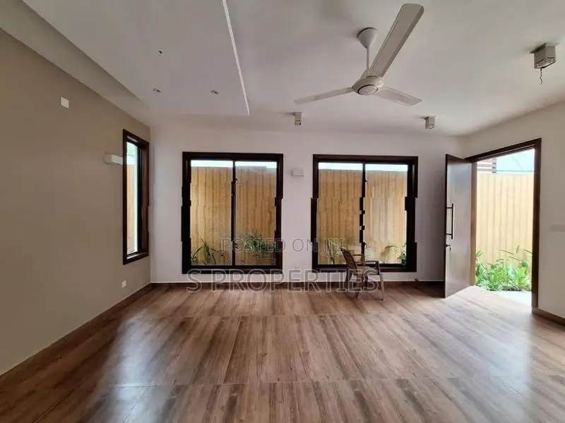 Modern architect designed house for sale in Dehiwela