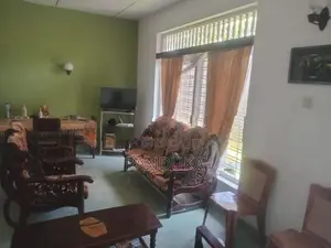 House for sale in Ja ela - Weligampitiya