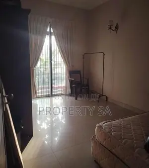 3 bedroom Apartment for sale in Colombo 5