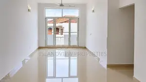 Spacious 4 Bedroom Apartment for Sale at Superior Homes in Colombo 05