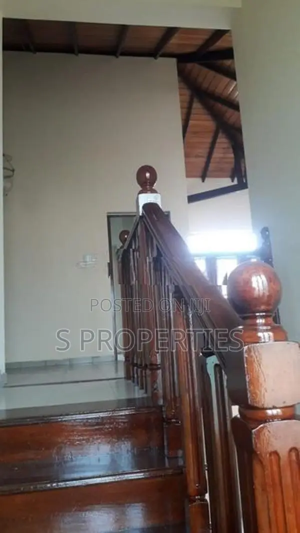 Solid house for sale in Rajagiriya
