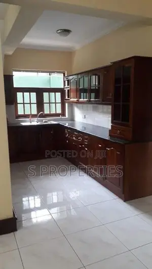 Solid house for sale in Rajagiriya