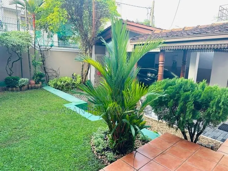 (AF971) 03 Story House for sale in Nawala
