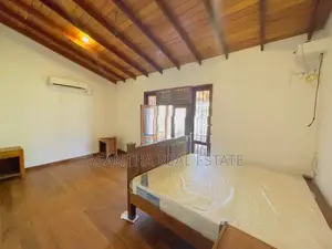 (AF984) Brand New 03 Story Luxury house With 9 P sale At d Mount Lavin