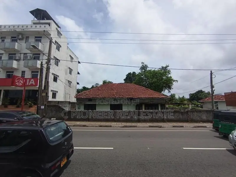 Land for Sale Facing Kotte Main Road Near Cargill's