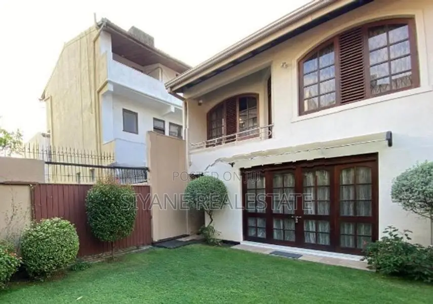 Big House for Sale in Wellawatta