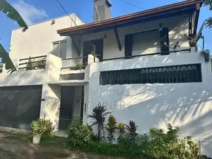 Luxury 3 storied house for immediate sale - Moratuwa
