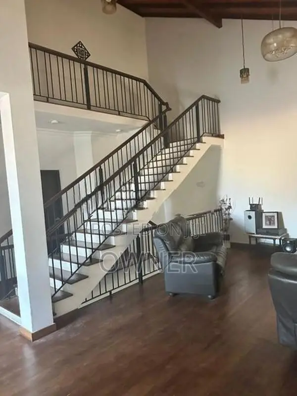 Luxury 3 storied house for immediate sale - Moratuwa