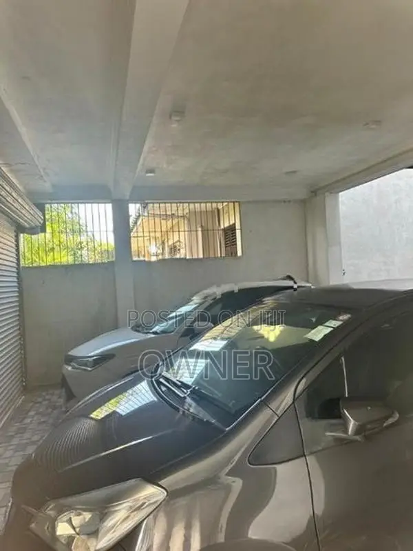 Luxury 3 storied house for immediate sale - Moratuwa
