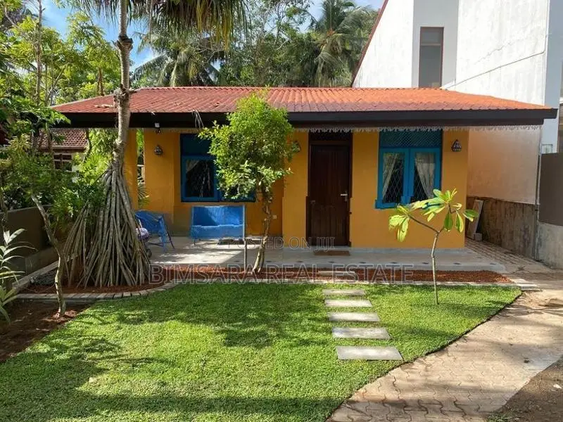 2BR FURNISHED SINGLE STOREY HOUSE FOR RENT IN MIRIHANA, NUGEGODA|LH037