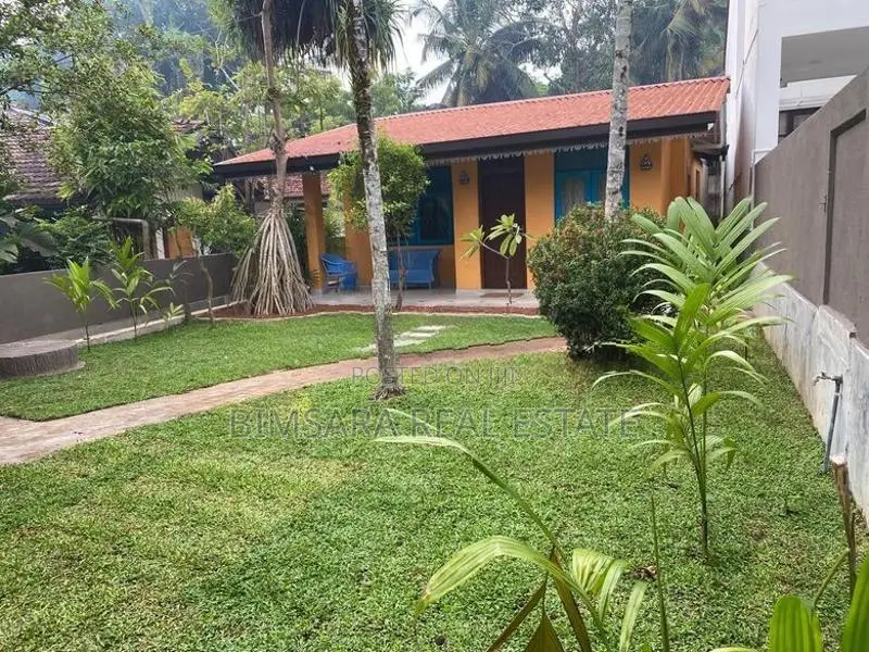 2BR FURNISHED SINGLE STOREY HOUSE FOR RENT IN MIRIHANA, NUGEGODA|LH037
