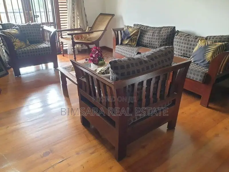 6BR Fully Furnished Luxury House At Gothami Place, Borella | LH03610