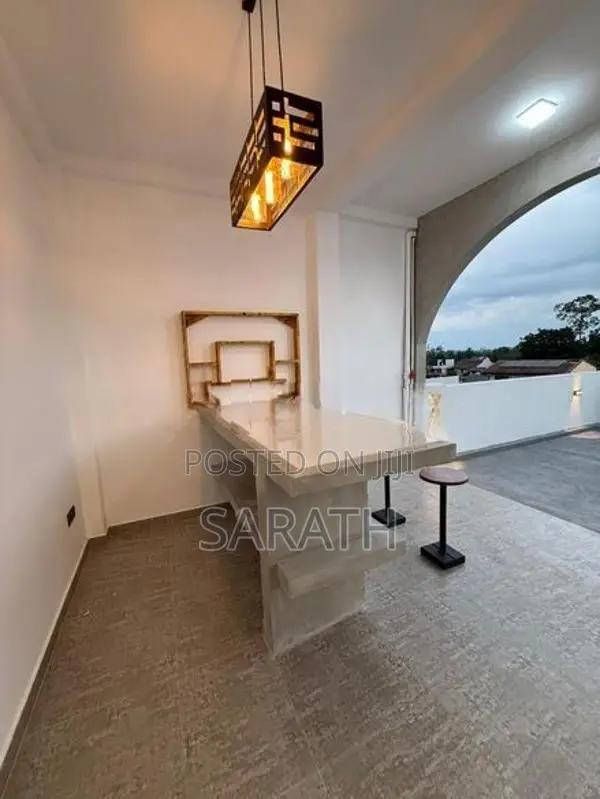 Modern Luxury Brand New House In Athurugiriya