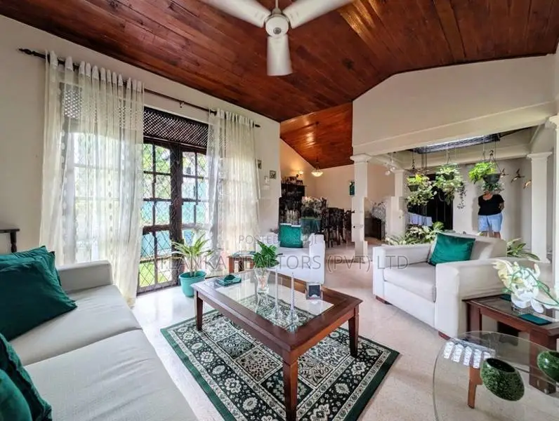 3 Bedroom Beautiful House for Sale in Madiwela, Kotte