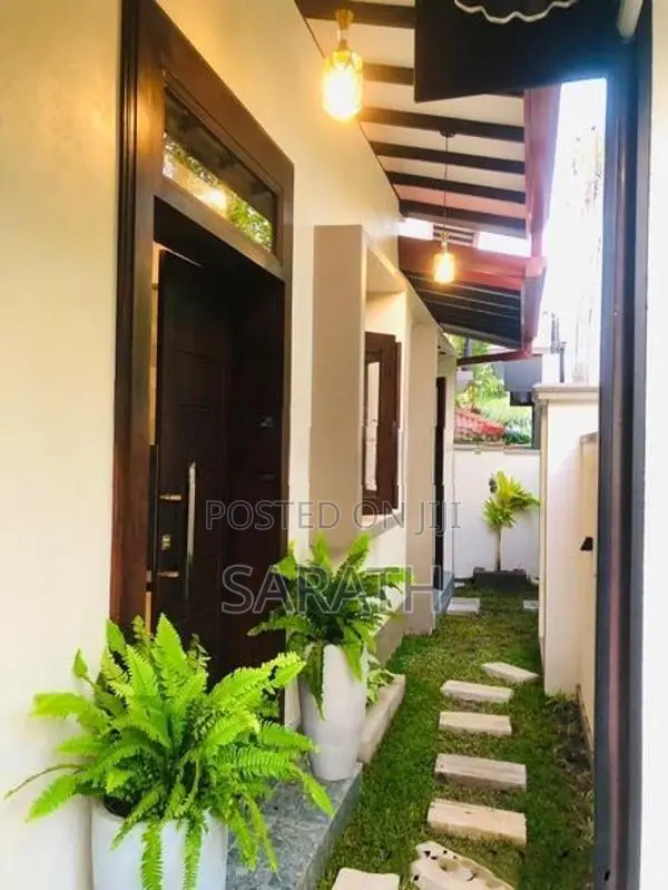 New Designed Single Storied House Sale Homagama
