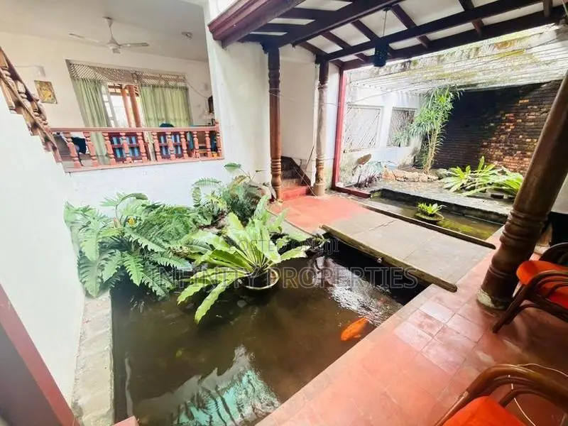 TWO STORIED HOUSE FOR SALE IN TO MALABE TOWN